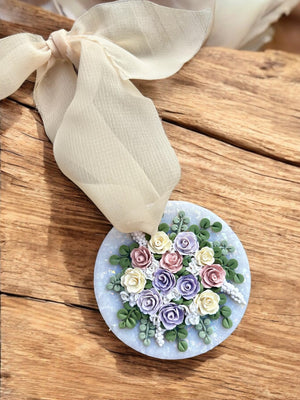 Bouquet Ornament